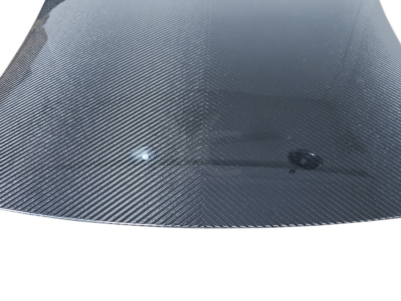 V Pattern Carbon Fiber 2010-2012 BMW 1M Coupe RZ 1M Raze Style Roof Cover