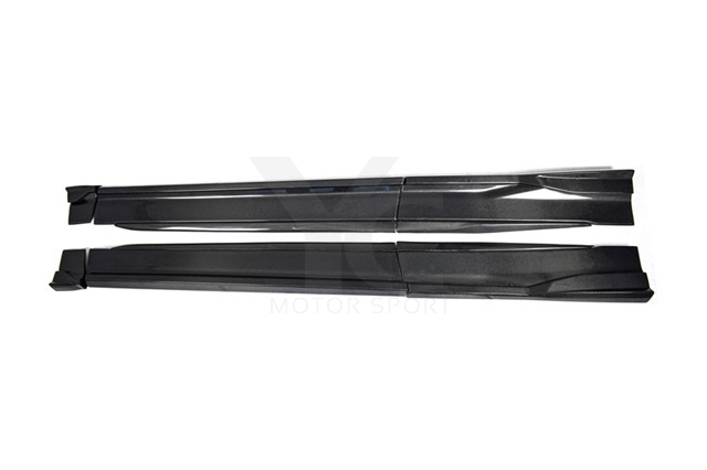 2018-2019 Lamborghini URUS TPC Style Side Skirts & Garnish Strip