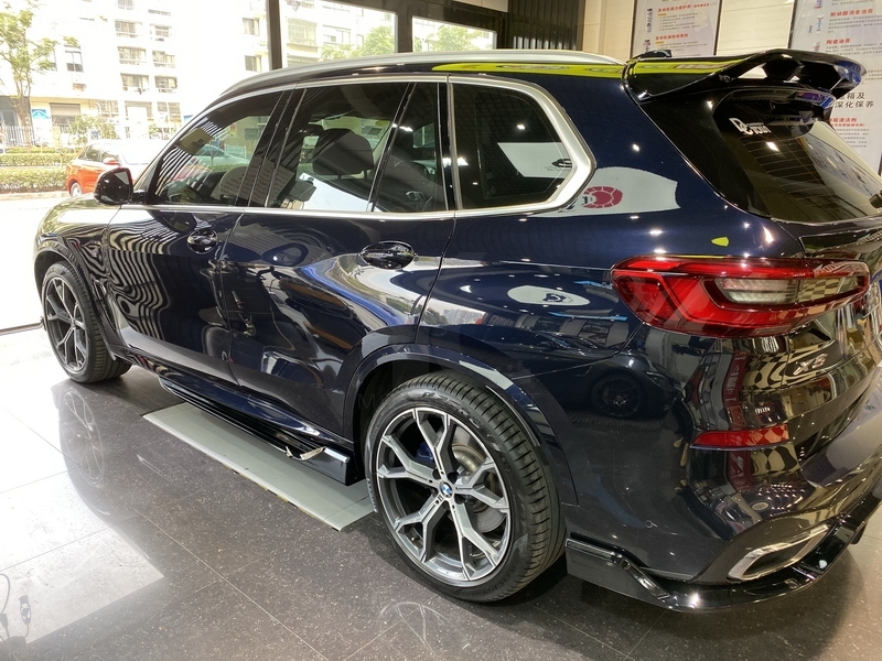 2019-2022 BMW G05 X5 MS Black Knight Style Roof Wing Carbon Fiber