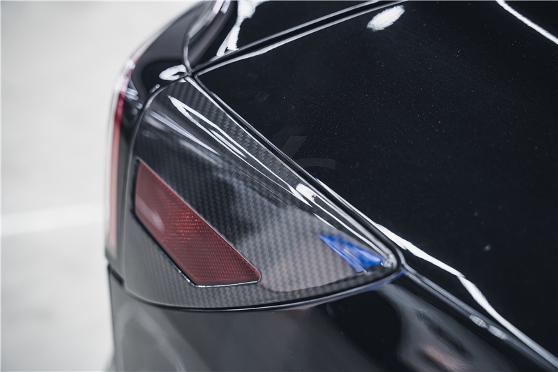 Car-Styling Dry Carbon Fiber DCF Charging Cap Cover Fit For 2023-2024 TESLA Model 3 Twill Carbon Weave