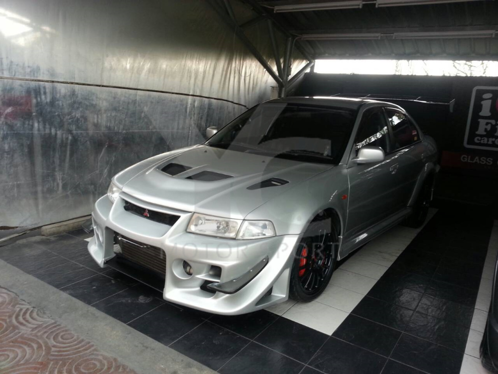 1998-2000  Mitsubishi Evolution 5 6 D1 Style Front Bumper