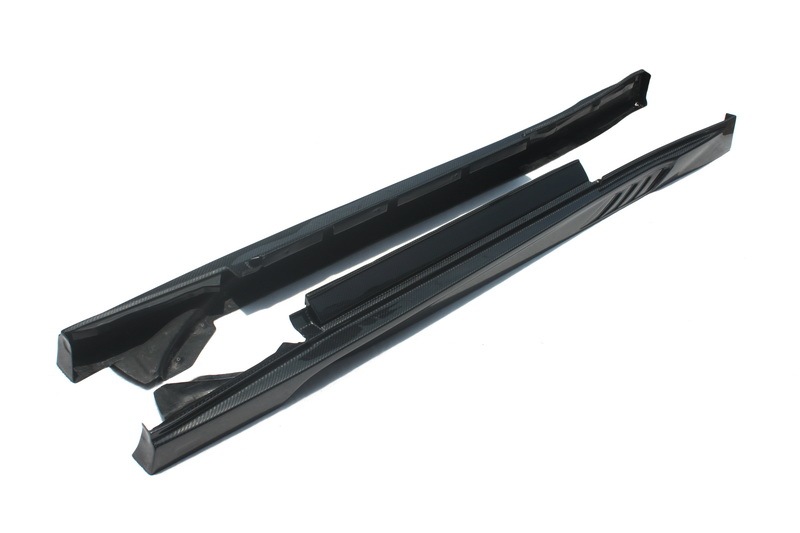  Nissan R35 GTR Side Skirt and Side Skirt Underboard 