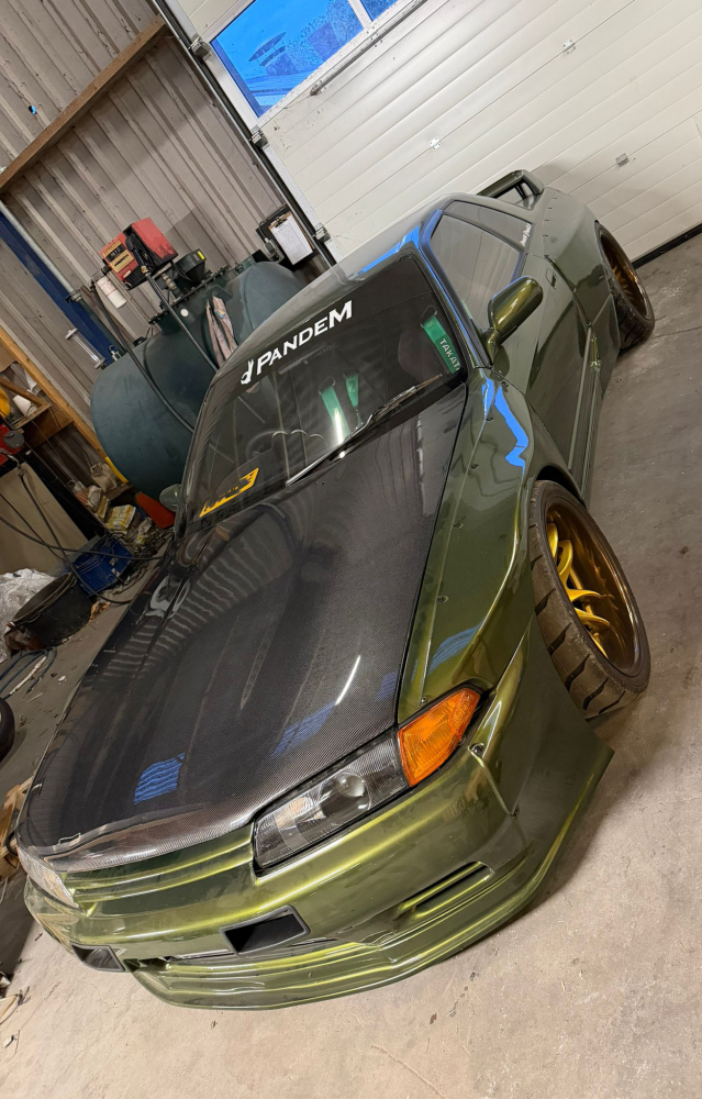 GTR R32 Nissan Skyline Carbon Fiber Hood