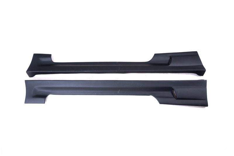 Nissan Skyline R33 JUN Style Fiberglass Side Skirts