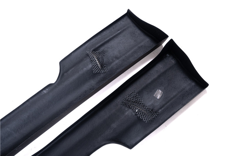 Nissan Skyline R33 JUN Style Fiberglass Side Skirts