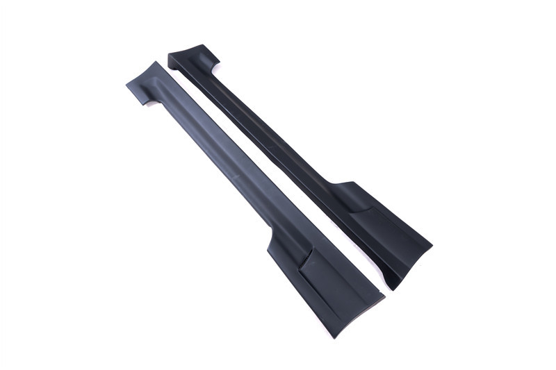 Nissan Skyline R33 JUN Style Fiberglass Side Skirts