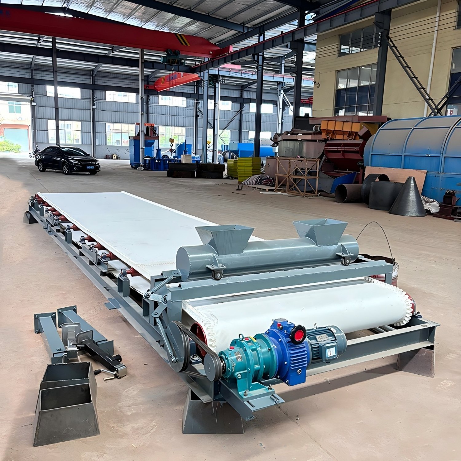 Tailings recovery blanket machine