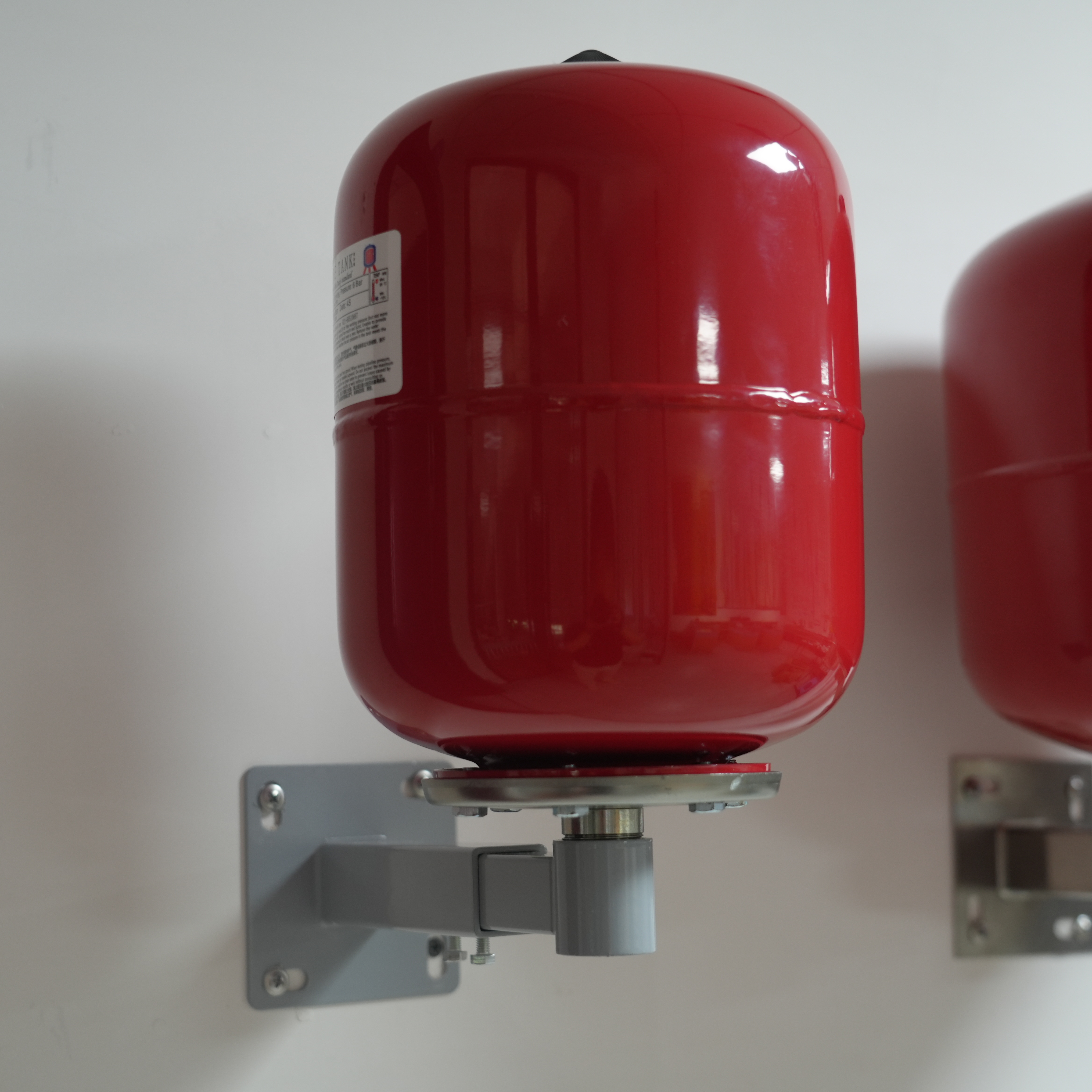 Expansion tank bracket,Natural gas pressure regulating valve

BSS Safety Group,www.huiderhvac.com