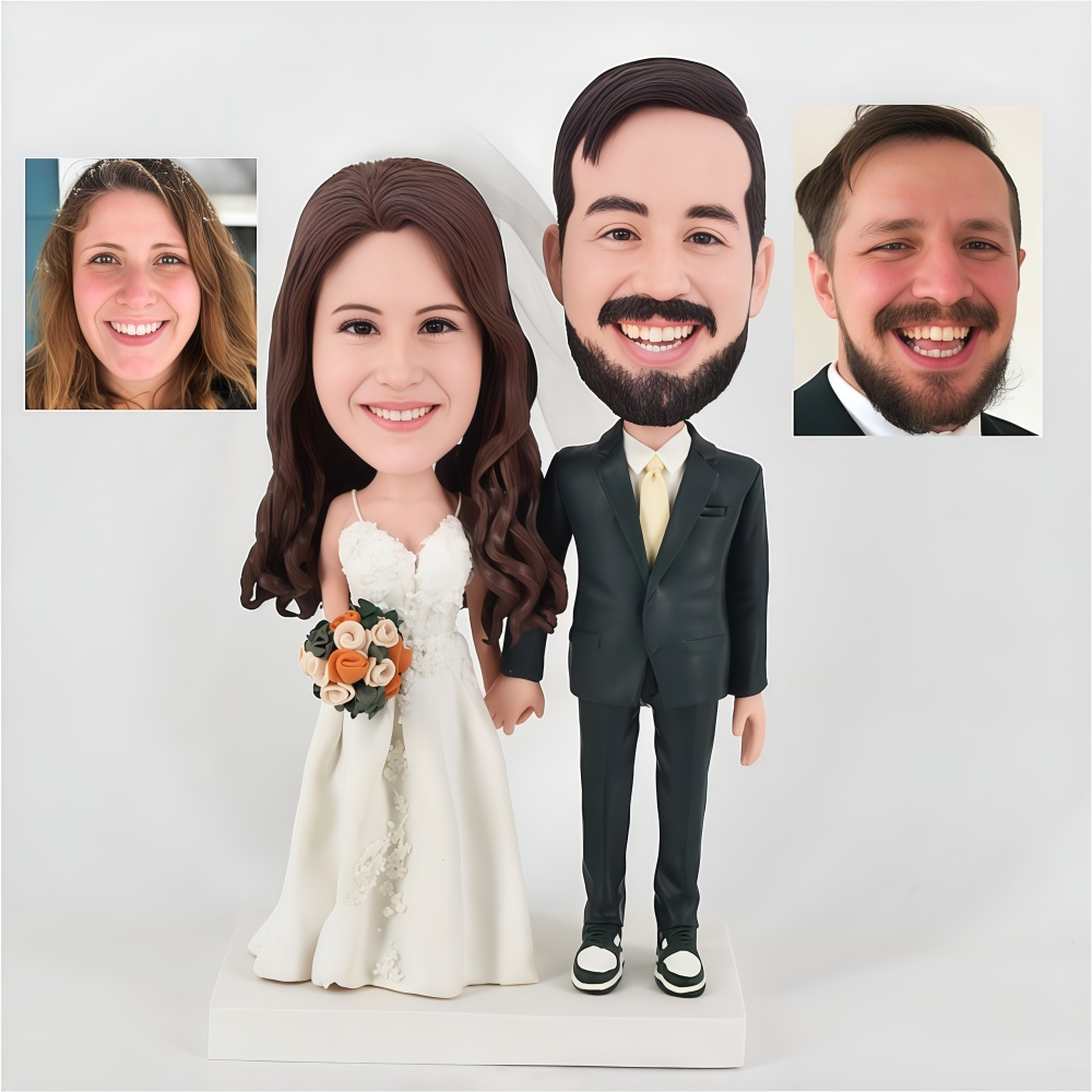Custom The bridegroom and the bride held hands.Wedding Bobbleheads, Couple Custom Figure Bobblehead  Bride And Groom Cake Topper Wedding anniversary