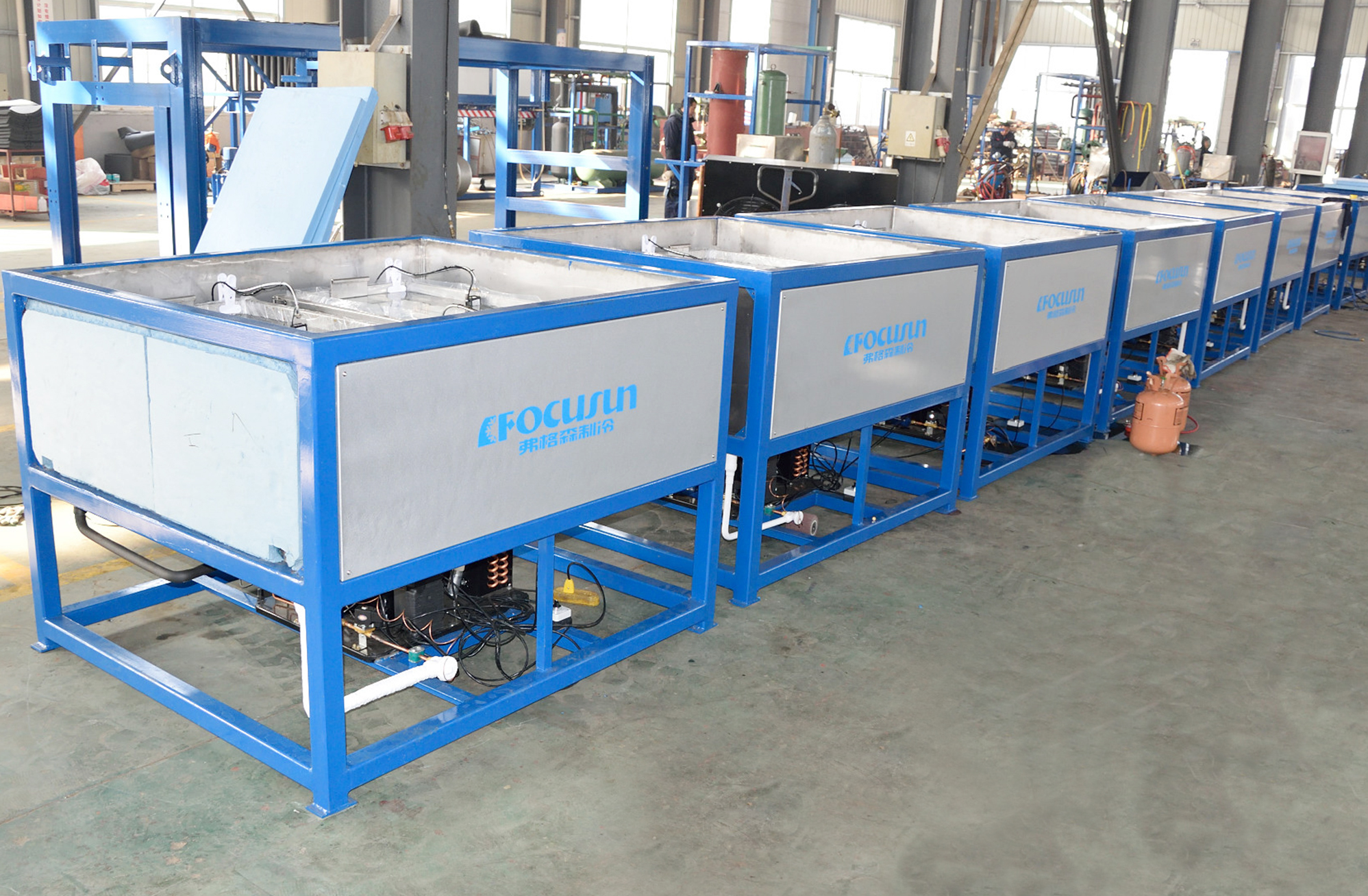 transparent ice machine