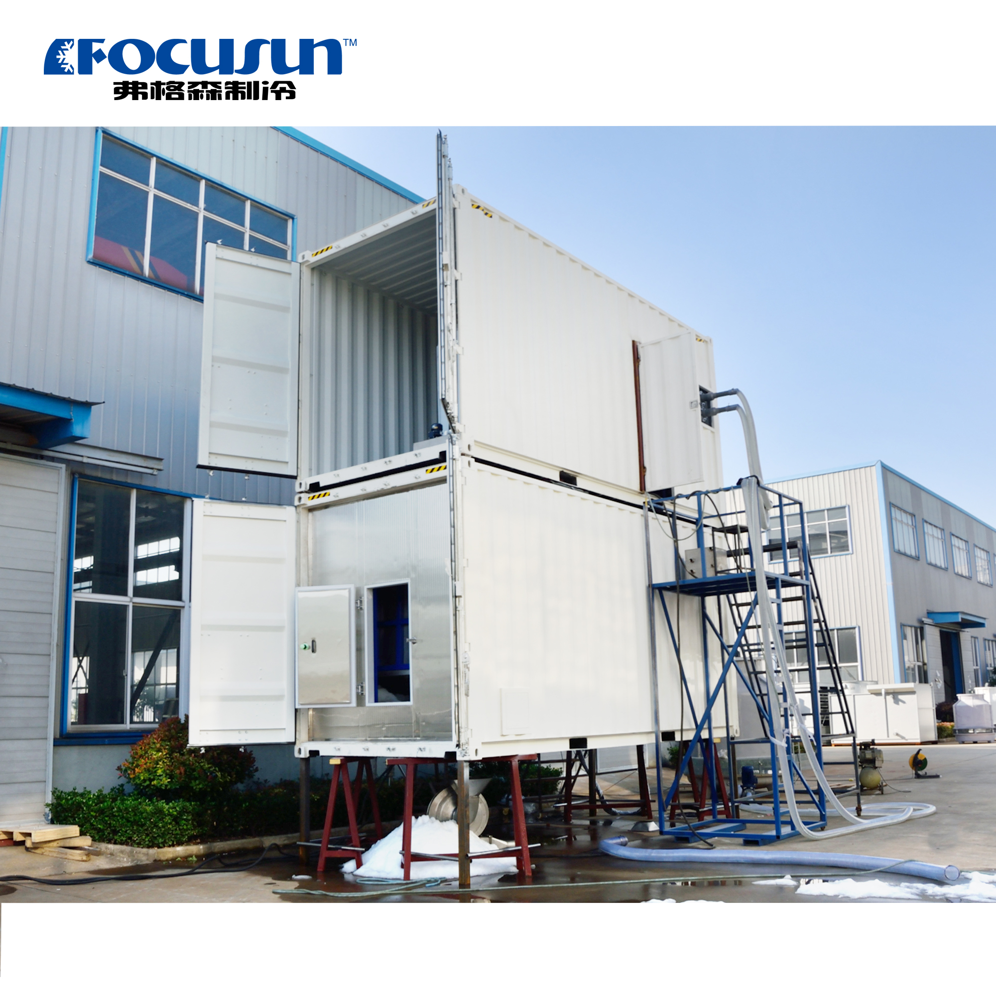 Focusun high-temperature snow making machine in two 20-foot shipping containers