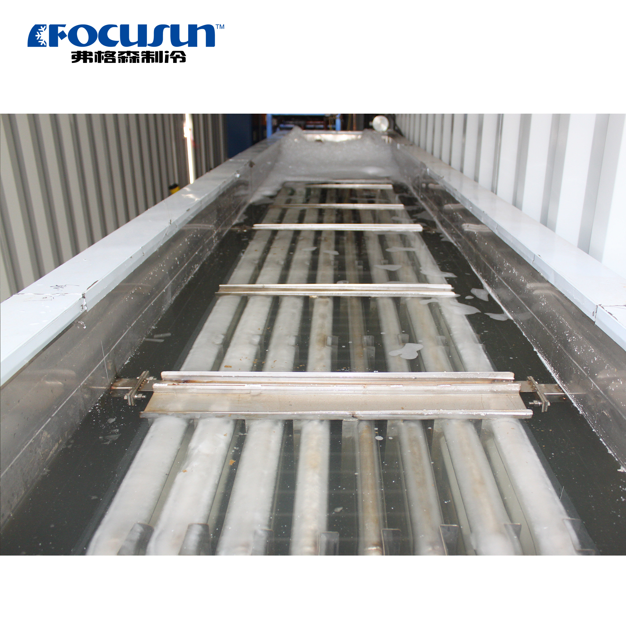 detailed components of industrial water chiller system for process cooling