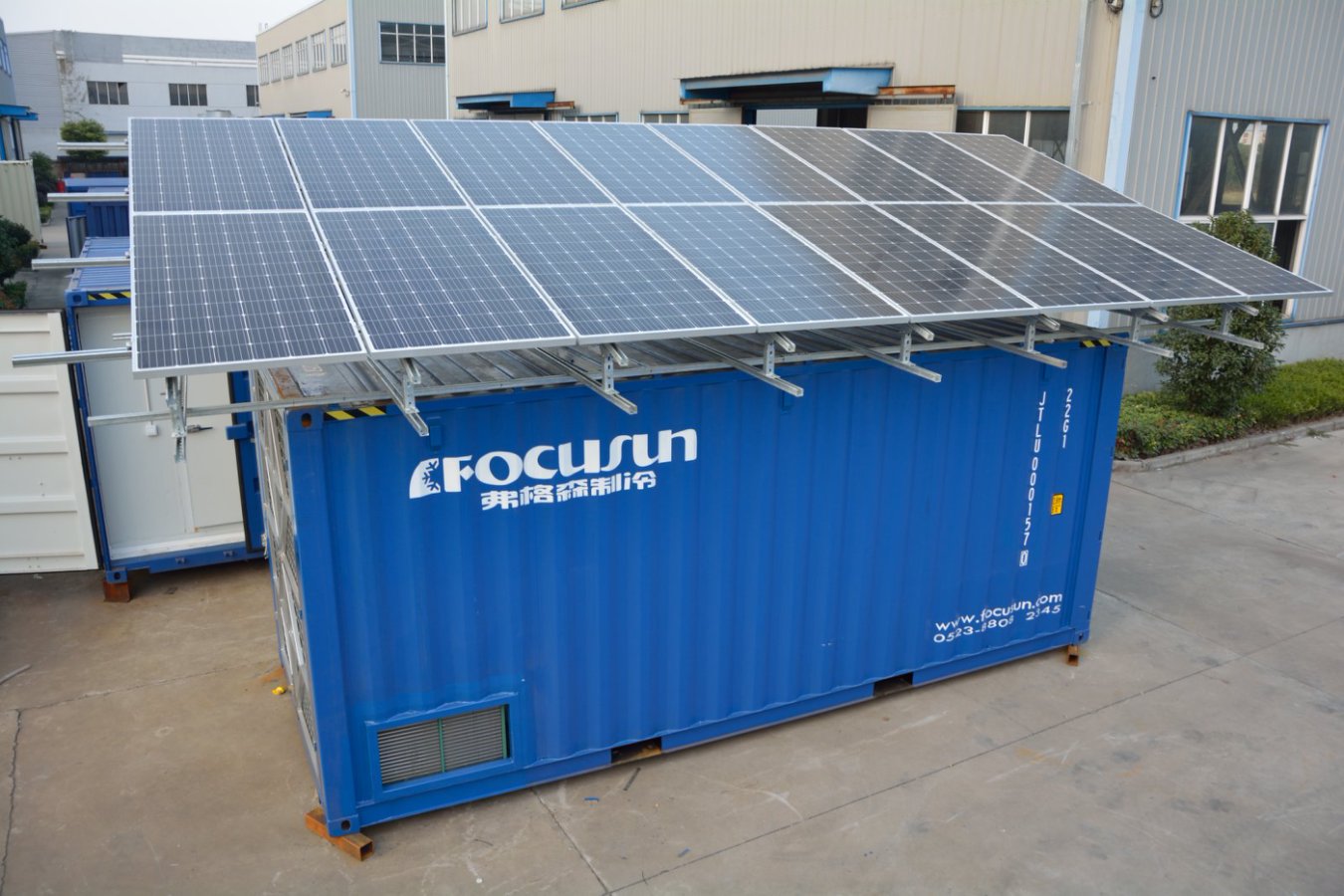 Focusun solar-powered cold room installed in an off-grid remote farming location for fresh produce preservation