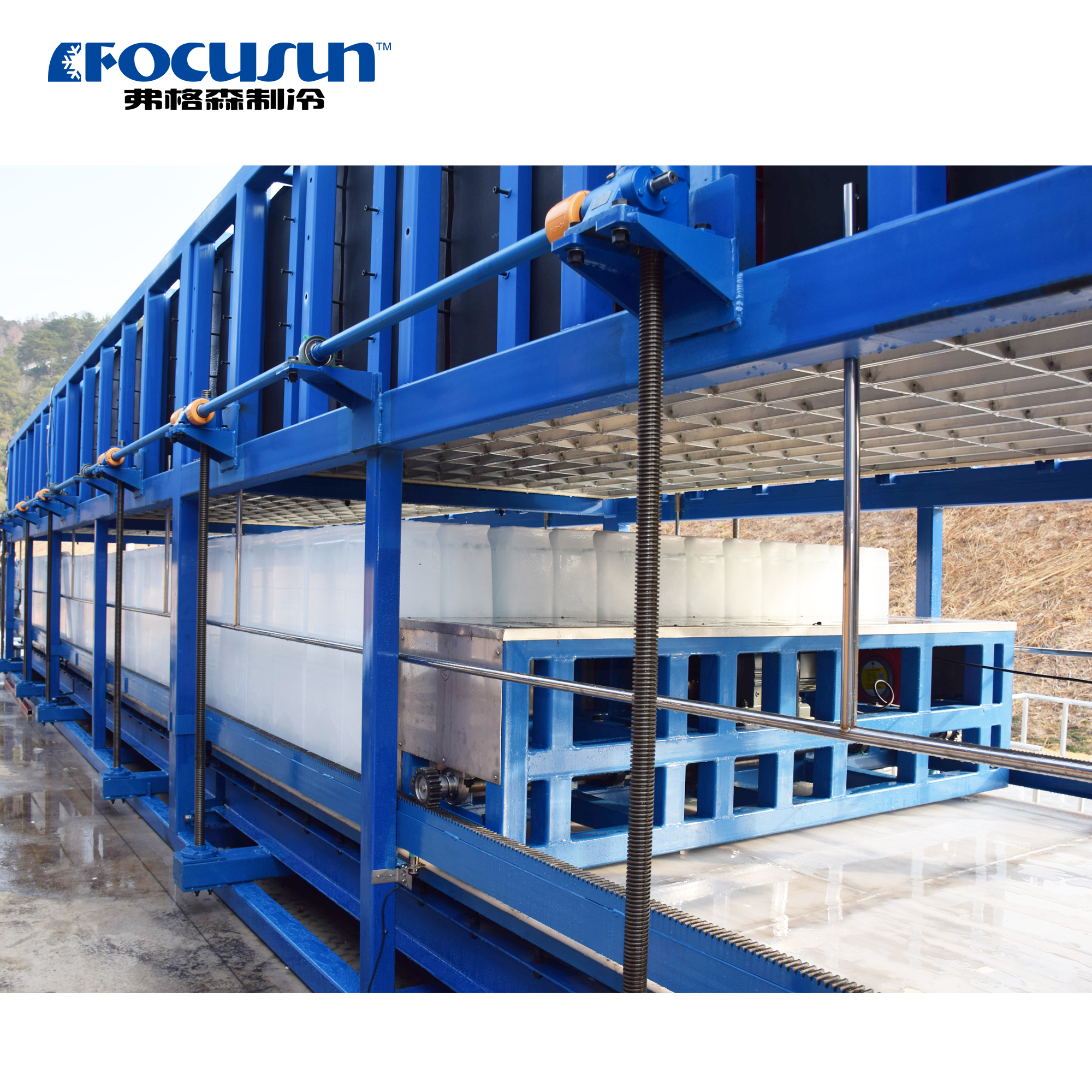 Automated direct system block ice machine with aluminum alloy plates for hygienic food-grade ice production.