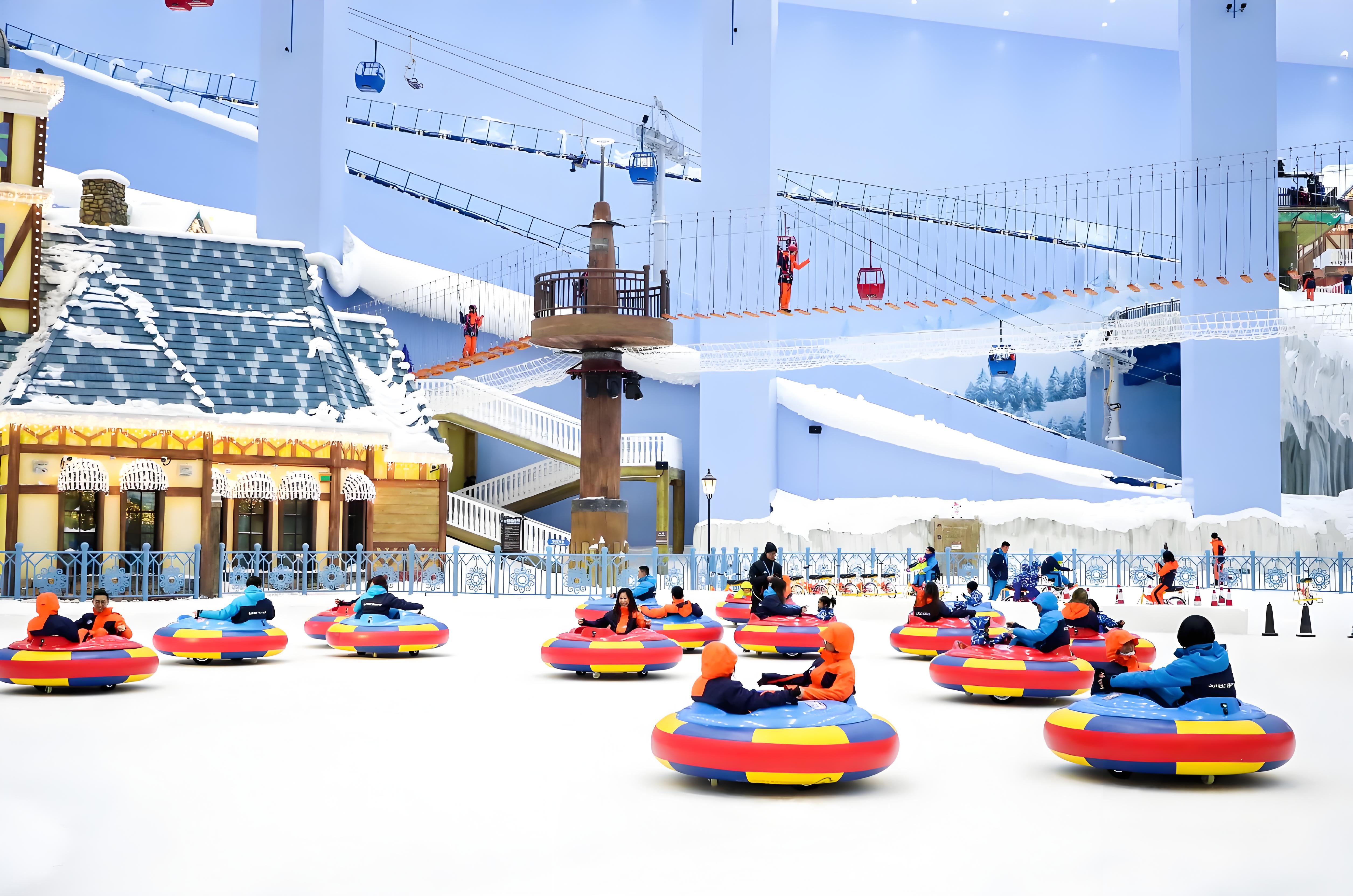 Immersive Focusun indoor snow park combining creative storytelling and specialized refrigeration engineering to drive high retail foot traffic.