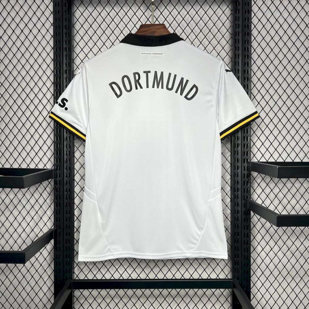 Dortmund 24/25 second away kit fan version