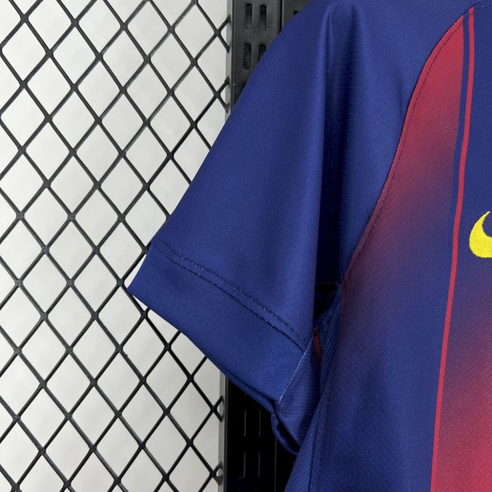 Barcelona 25/26 home kit fan version