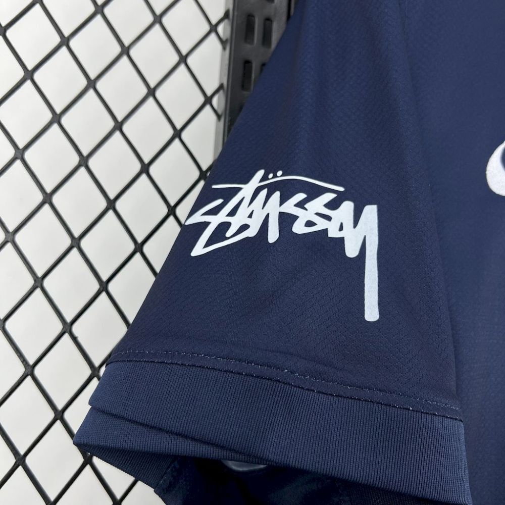 Paris Saint-Germain 24/25 Home Jersey Fan Edition