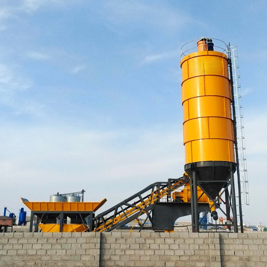 Standard 100Tons Bolted Cement Silo