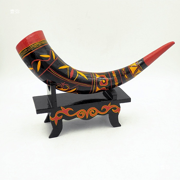 Sichuan Liangshan Yi ethnic characteristic intangible cultural heritage crafts Zhaojue lacquerware small cow horn home decoration