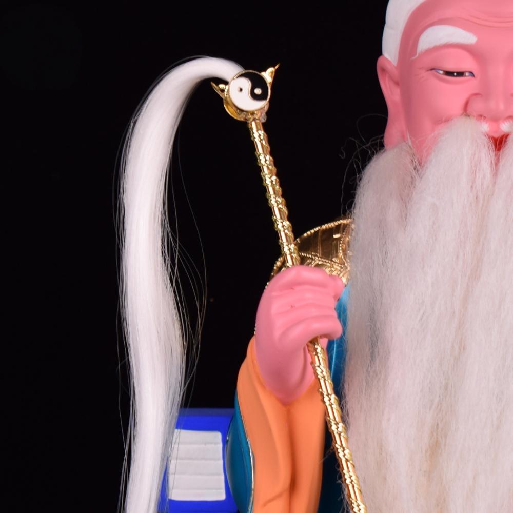 Lord Laozi artifact is used for dusting and decorating, while the Taoist priest's artifact is used for dusting and floating dust. The Three Cleanliness Bagua Tai Yi