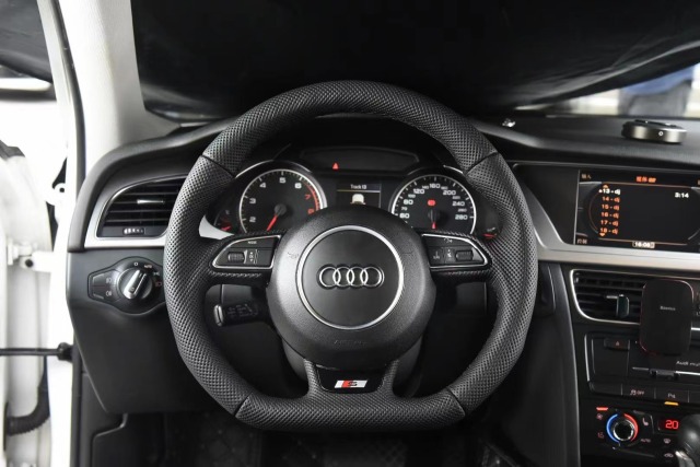 Custom LED Racing Car Steering Wheel for Audi A3 A4 A5 RS3 RS4 RS5 S3 S4 TT R8