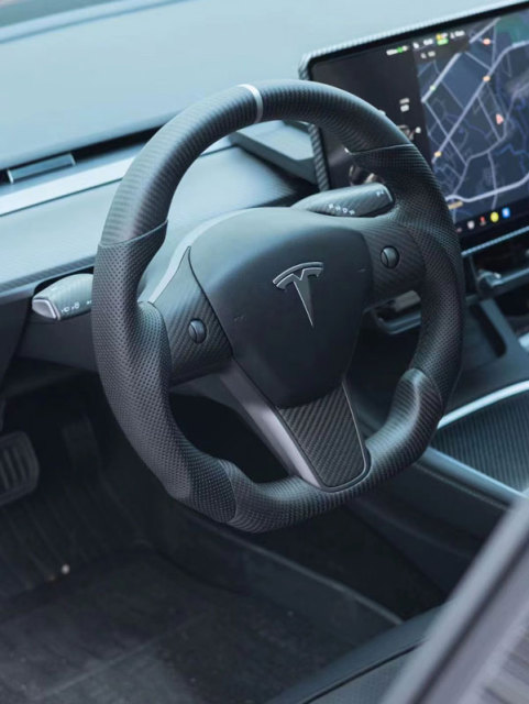 Forged Carbon Fiber Performance Steering Wheel with Leather & Alcantara Suede for Tesla