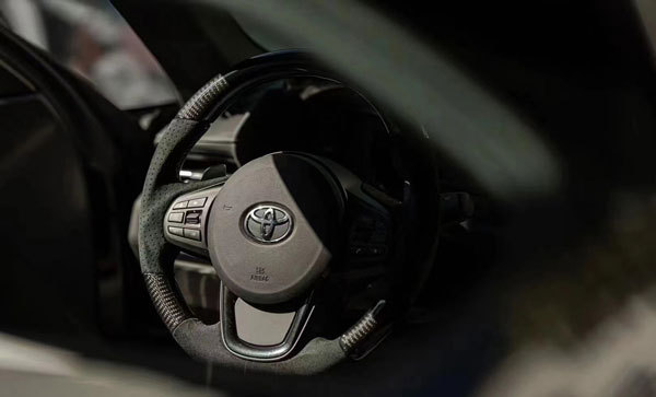 Full Custom Geniune Leather Steering Wheel For Toyota Car