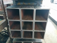 R-angle or Right-angle Galvanized Square Tubes: Customizable Drawn for Industrial Use