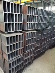 R-angle or Right-angle Galvanized Square Tubes: Customizable Drawn for Industrial Use