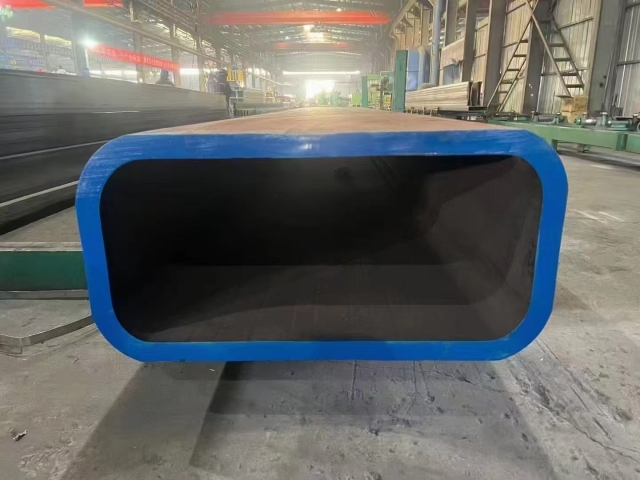 R-angle or Right-angle Galvanized Square Tubes: Customizable Drawn for Industrial Use