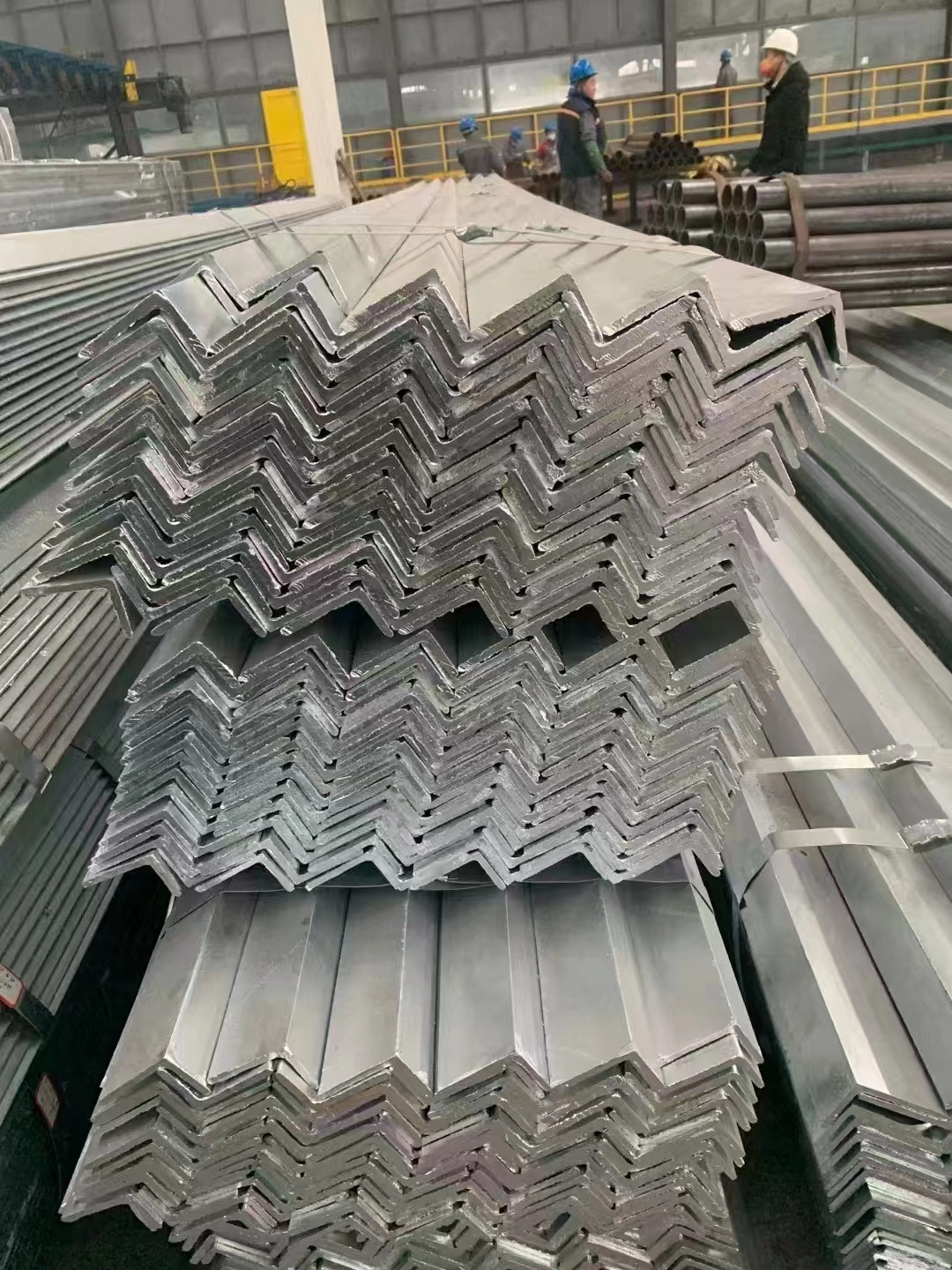 Galvanized angle steel product detail for engineering purchasing