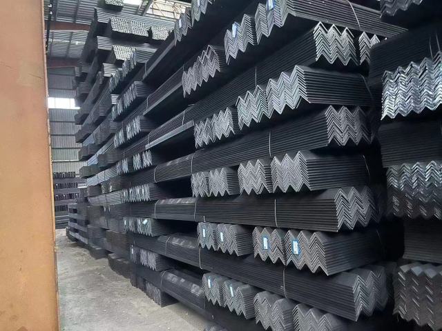 Black Equal Angle Steel - High-Strength for Construction & Structural Works