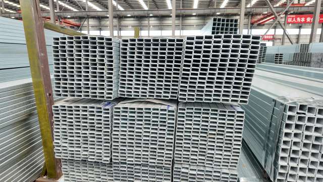 High Quality Low Price Mild Steel Tube Hot Dip 40*40 Galvanized Rectangular Galvanized square Welded Steel Pipe