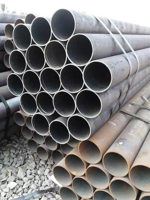 API Certified Seamless Steel Pipes Carbon Steel A335 P11 P22 P91 for Steam Boilers Oil Structure Application Welding Available