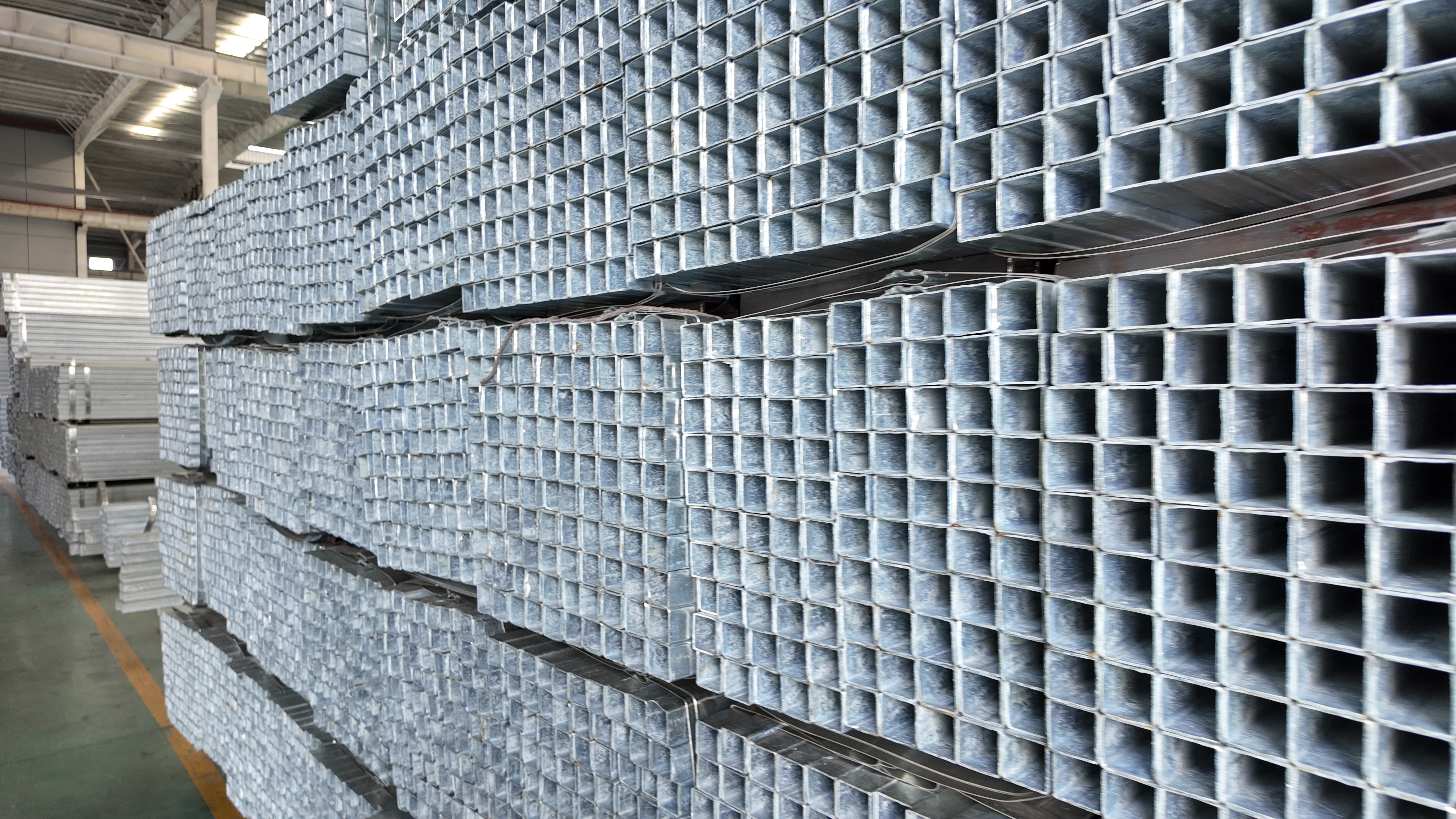 35*35 2.0mm Galvanized Steel Square Tubing Iron Pipe GB Standard for Structure Application