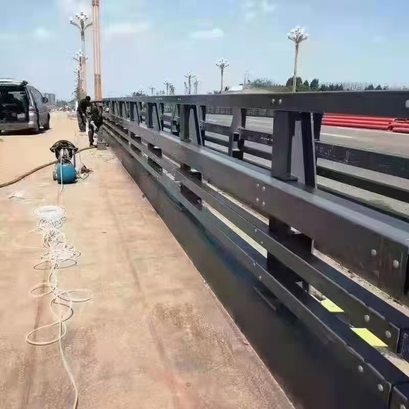 Bridge guardrail