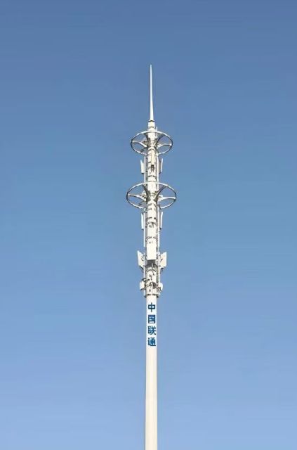Signal tower (communication tower)