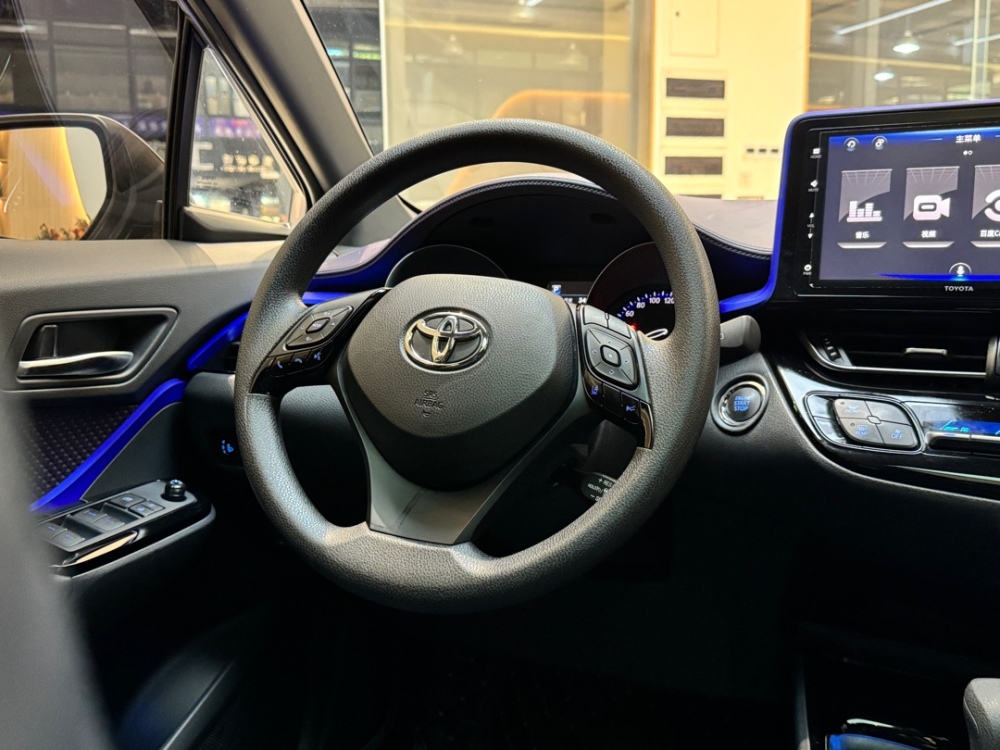Toyota IZOA 2020 2.0L CVT Sport Edition SUV