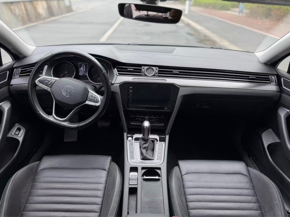 Volkswagen Magotan 2020 Magotan 2.0TSI Dual Clutch 330TSI Luxury Sedan