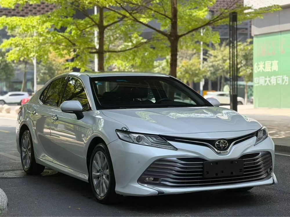 Toyota Camry 2018 Camry Hybrid 2.0G Automatic Luxury Sedan