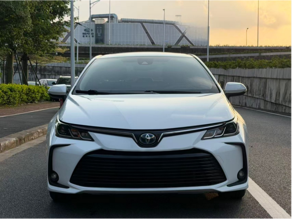 Toyota Corolla 2021 Corolla Hybrid 1.8 CVT Pioneer Sedan