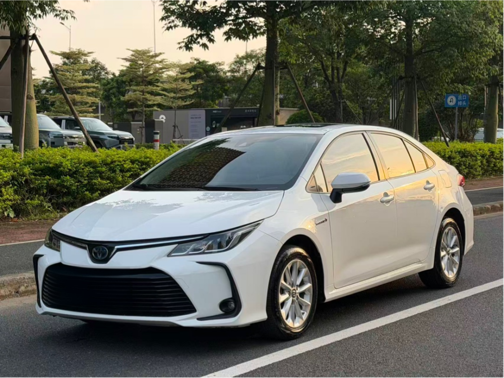 Toyota Corolla 2021 Corolla Hybrid 1.8 CVT Pioneer Sedan