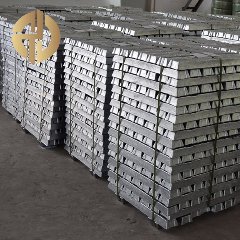 Aluminum-hafnium alloy ingot