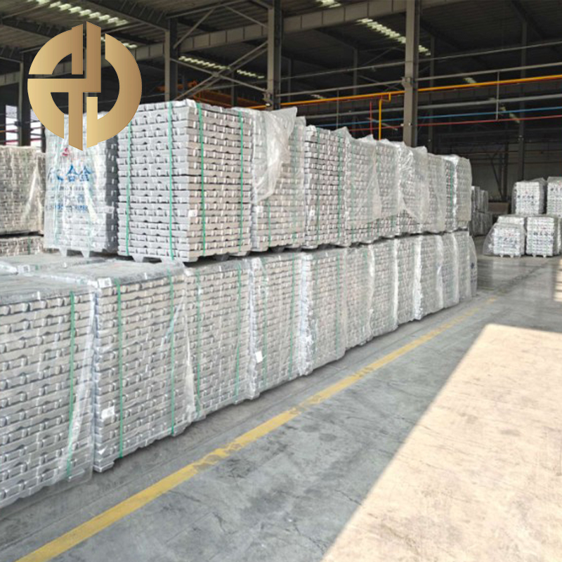 Aluminum-hafnium alloy ingot