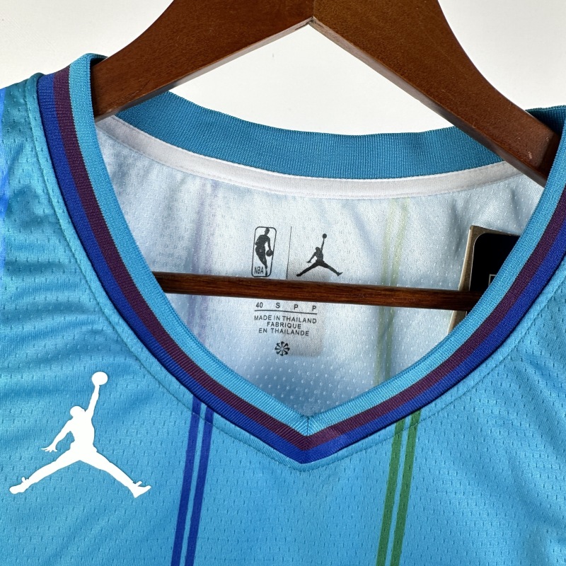 【 NBA 】Charlotte Hornets LaMelo Ball 2024 Swingman Replica Jersey NO.1 - Classic Edition