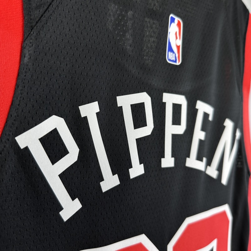【 NBA 】Chicago Bulls Scottie Pippen 2024 Swingman Jersey NO.33 - City Edition