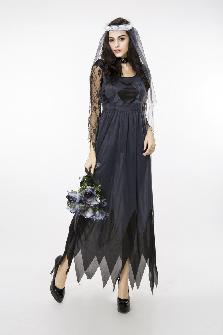 Gothic Vampire Queen Costume