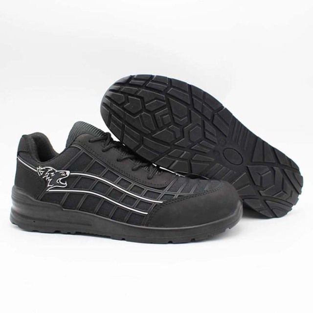 New Style Outdoor Sport High Quality Men Shoes Fashion Waterproof hiking Antiskid Hiking Comfortable Shoes Genuine Leather Outdoor Sport Mountain Camping Waterproof hiking Shoes Professional Trekking Hiking Shoes for Men