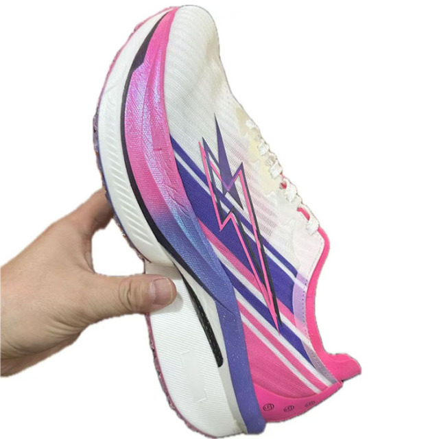 Hiking Wear-resistant Fashion Light Weight Casual Shoes Durable Sport Shoes Running Outdoor Carbon Plate Sneakers  Top Quality Casual Running Sports Walking Style Shoes Unisex Running Casual Sport Running Carbon Plate Sneakers